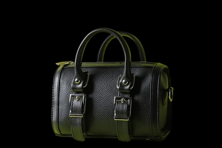 Handbag Accessory after background removal